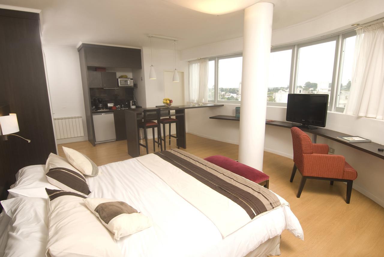 Plaza Suites Campana Cameră foto